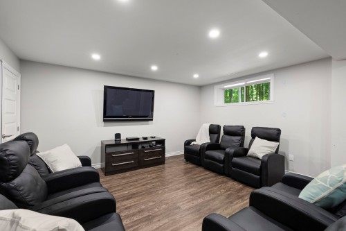 Salle familiale - 114 Rue Kimpton, Rigaud, QC 