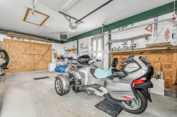 Garage - 