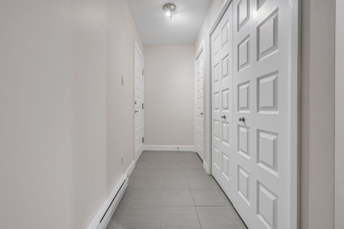 Passageway - 3-2470 Boul. Bastien, Québec (La Haute-Saint-Charles), QC - Indoor Photo Showing Other Room