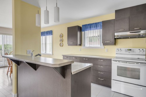 Kitchen - 3-2470 Boul. Bastien, Québec (La Haute-Saint-Charles), QC - Indoor Photo Showing Kitchen