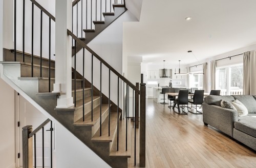 Salon - 933 Rue Du Faubourg, Saint-Jérôme, QC 