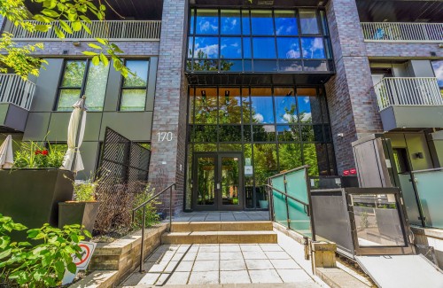 404-170 Rue Rioux  Montréal (Le Sud-Ouest), QC H3C 0X3