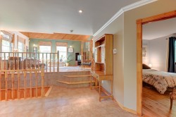 Interior - 