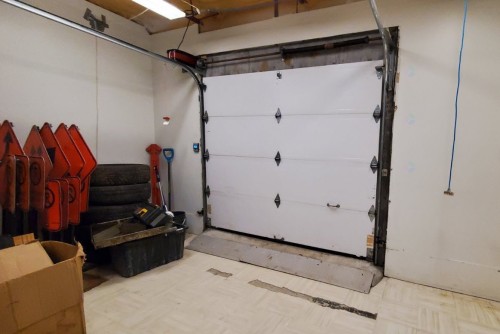 Entrepôt - E01-2055 Boul. Guillaume-Couture, Lévis (Les Chutes-De-La-Chaudière-Est), QC - Indoor Photo Showing Garage