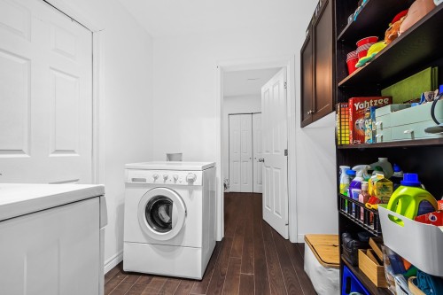 Bathroom - 696  - 698 Rue De La Tourelle, Québec (La Cité-Limoilou), QC - Indoor Photo Showing Laundry Room