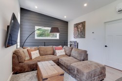 Salon - 