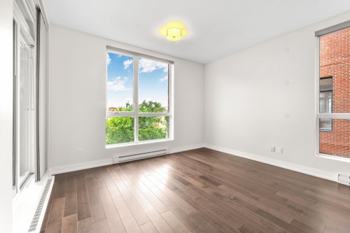 Living Room - 304-420 19E Avenue, Montréal (Lachine), QC - Indoor Photo Showing Other Room