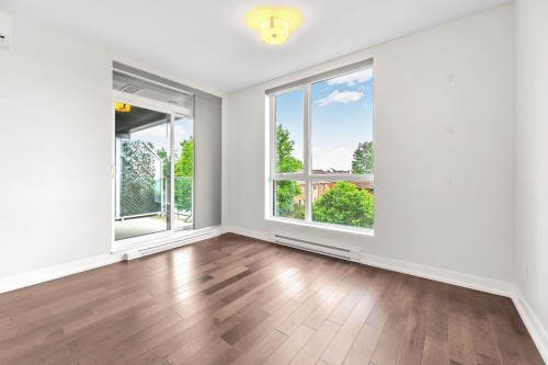 Living Room - 304-420 19E Avenue, Montréal (Lachine), QC - Indoor Photo Showing Other Room