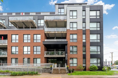 Front of Structure - 304-420 19E Avenue, Montréal (Lachine), QC - Outdoor With Balcony With Facade