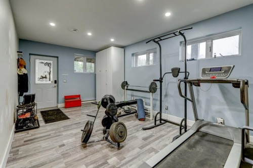 Family Room - 2120Z Ch. Du Golf, Sainte-Lucie-Des-Laurentides, QC 