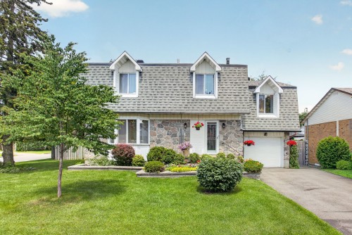 37 Rue de Cherbourg  Kirkland, QC H9H 3W5