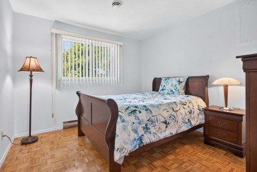 Chambre à coucher - 37 Rue De Cherbourg, Kirkland, QC - Indoor Photo Showing Bedroom