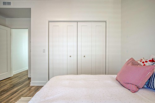 Bedroom - 8-281 Rue Prévert, Saint-Basile-Le-Grand, QC - Indoor Photo Showing Bedroom