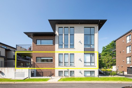 Exterior - 8-281 Rue Prévert, Saint-Basile-Le-Grand, QC - 