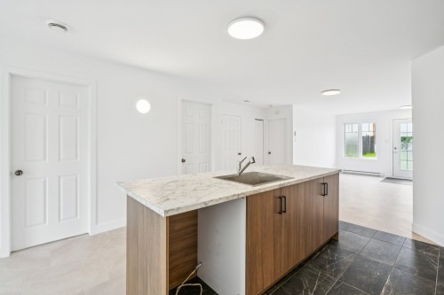 2-91 Rue du Ruisseau , Salaberry-de-Valleyfield, QC J6S 0G8 4
