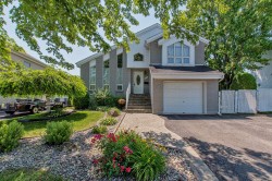 976 Rue Cassandre  Deux-Montagnes, QC J7R 6N1