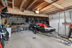 Garage - 