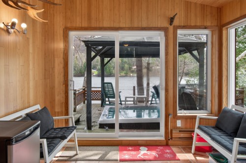 Mud Room - 307 Ch. Des Aigles, Nominingue, QC 