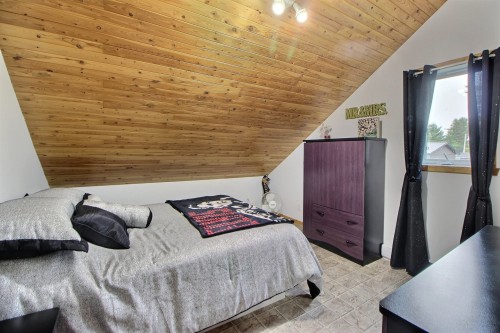 Chambre à coucher - 212 Route 111, Trécesson, QC 