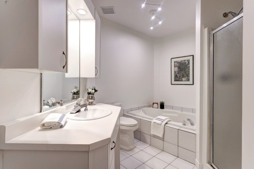 Salle de bains - 301-33 Ch. Des Îles-Yale, Saint-Eustache, QC 