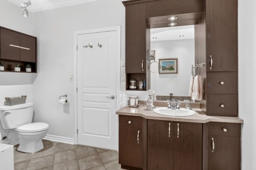 Bathroom - 2-2401 Boul. Lafontaine, Saint-Jérôme, QC - Indoor Photo Showing Bathroom