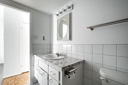 Salle de bains - 6-11953 Av. Matte, Montréal (Montréal-Nord), QC 
