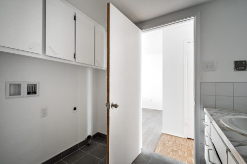 Salle de bains - 6-11953 Av. Matte, Montréal (Montréal-Nord), QC 
