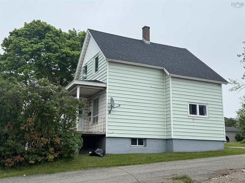 56 Welton Street  Sydney, NS B1P 5R2