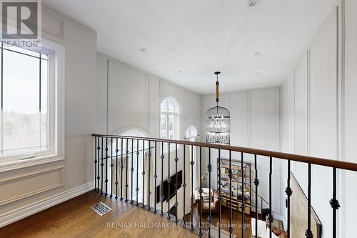 24 Bluff Trail, King, ON 