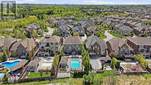 24 Bluff Trail, King, ON 