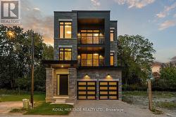 23 INVERLYNN WAY Whitby, ON L1N 2S6