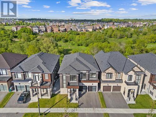 39 ARMILIA PLACE  Whitby, ON L1P 0P8