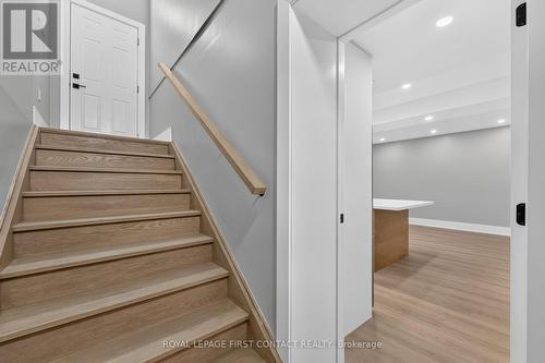 Entrance to Basement Apartment - 933 7Th Line, Innisfil, ON 