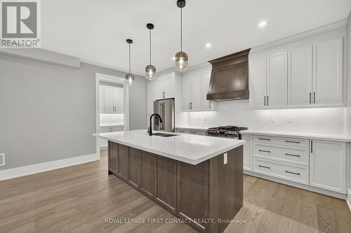 Kitchen - 933 7Th Line, Innisfil, ON 