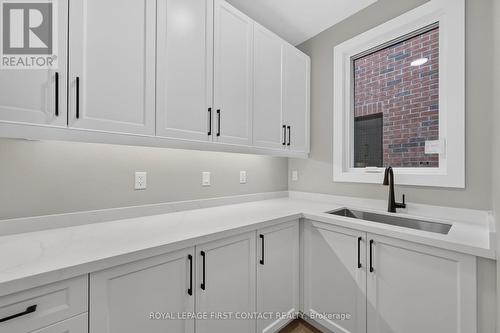 Walk in Pantry - 933 7Th Line, Innisfil, ON 
