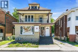31-33 GILES East Windsor, ON N9A 4B6