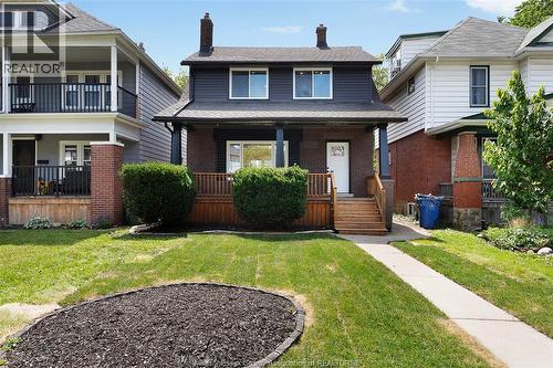 859 MOY AVENUE  Windsor, ON N9A 2N7
