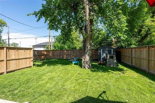 17 Kingswood Ave, Winnipeg, MB 