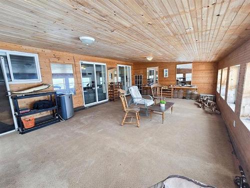 64 Lakeview Rd, Matheson Island, MB 