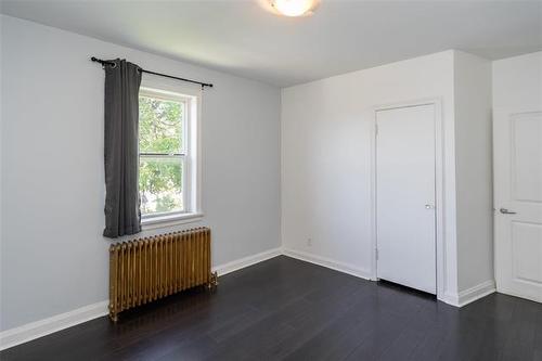 232 Cathedral Ave, Winnipeg, MB 