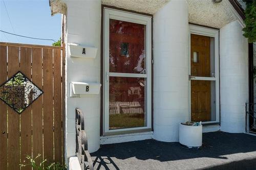 232 Cathedral Ave, Winnipeg, MB 