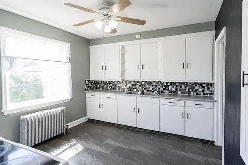 232 Cathedral Ave, Winnipeg, MB 