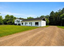 39 rue Arisma Haut-Sheila, NB E1X 0C4