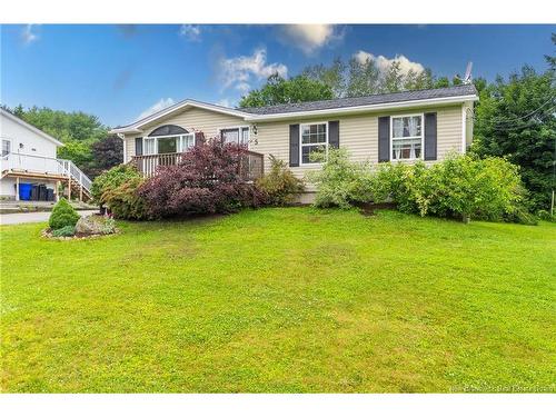 5 Sinclair St, Saint Stephen, NB 
