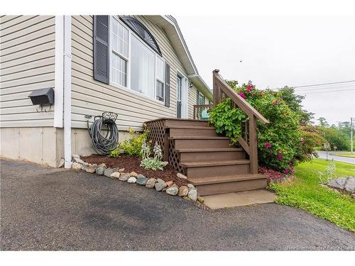 5 Sinclair St, Saint Stephen, NB 
