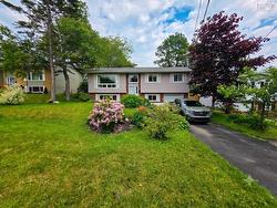 27 JUDY Avenue  Lower Sackville, NS B4E 1A6