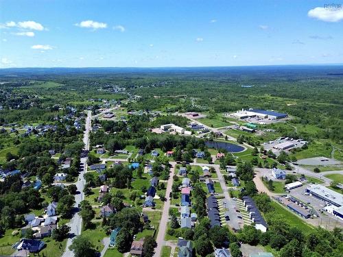 6 Smith Avenue, Springhill, NS 
