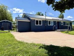 6 Smith Avenue  Springhill, NS B0M 1X0