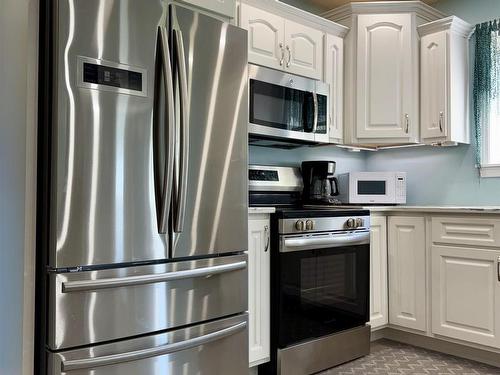 6 Smith Avenue, Springhill, NS 
