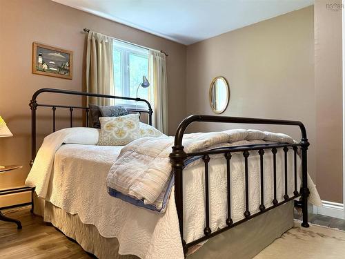 6 Smith Avenue, Springhill, NS 